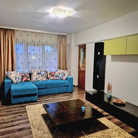 Cozy Appartment In The Center Targoviste Buitenkant foto