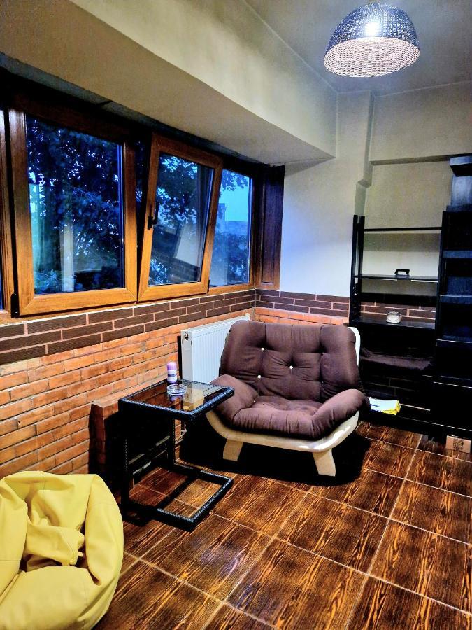 Cozy Appartment In The Center Targoviste Buitenkant foto